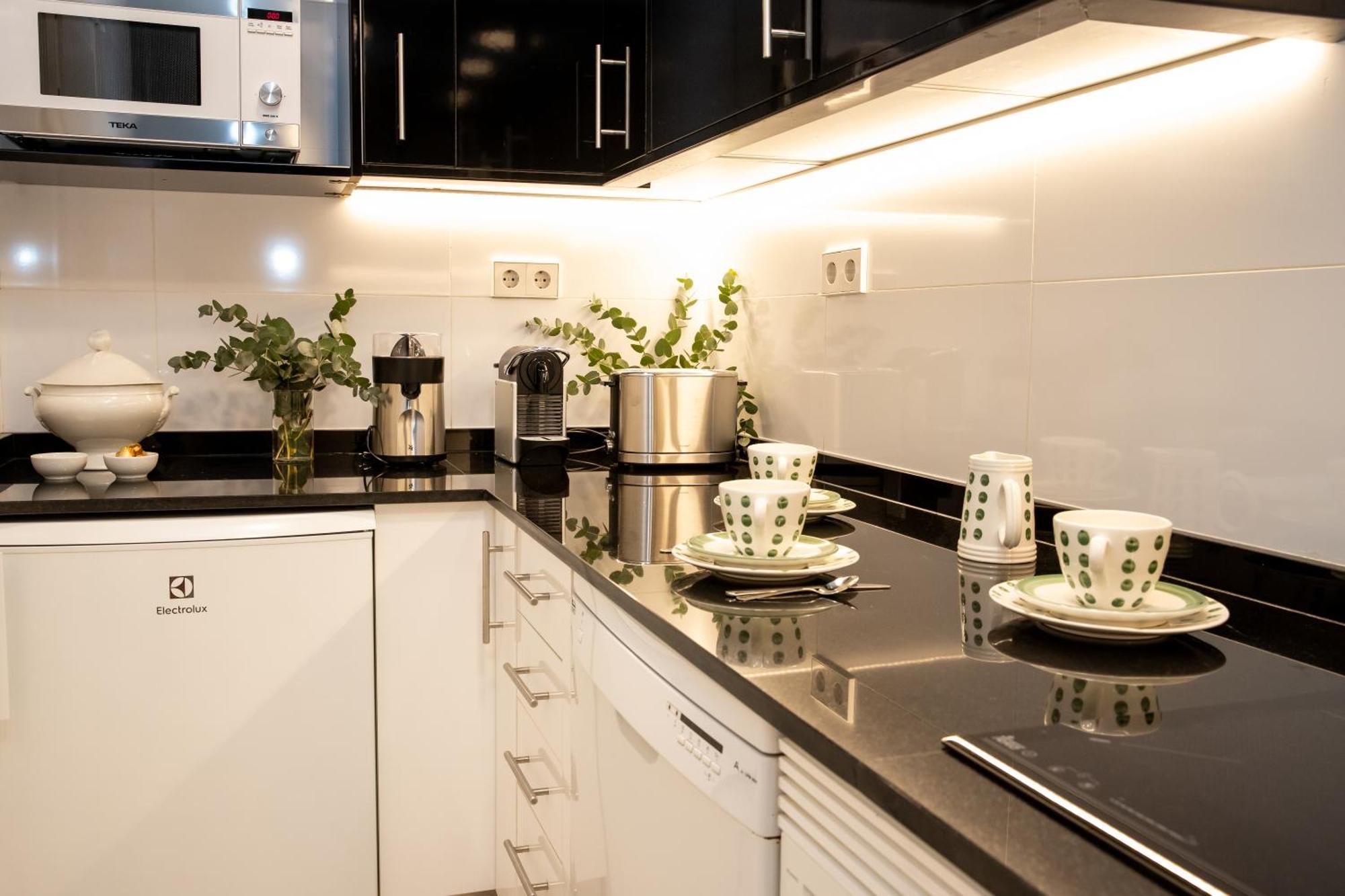 Apartamentos Principe 7 Madrid Bagian luar foto